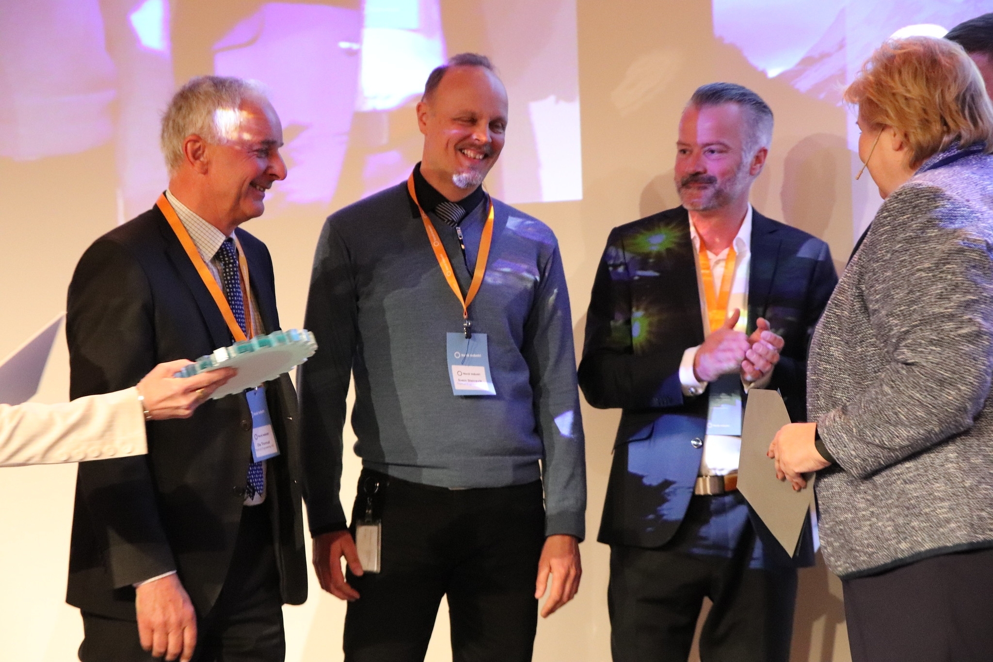  Prime Minister Erna Solberg appoints Tronrud Engineering as winners. Photo: Norsk Indstri